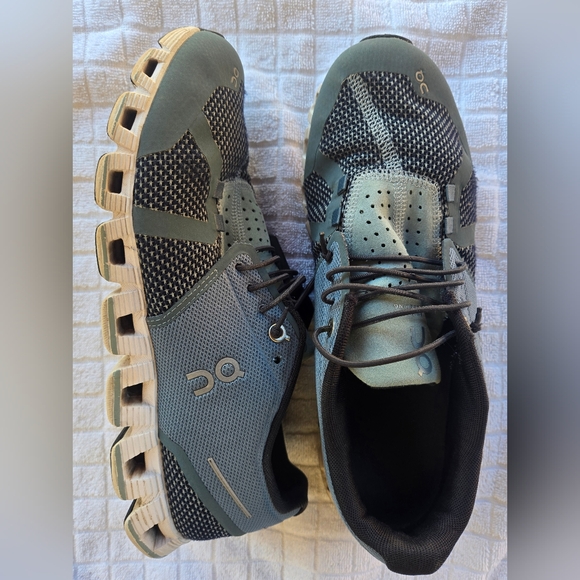 On Running Women's Grayish-blue  Sneakers - Picture 2 of 9